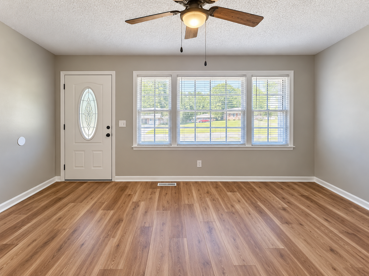 3728 Baywater Dr - Photo 3 of 18