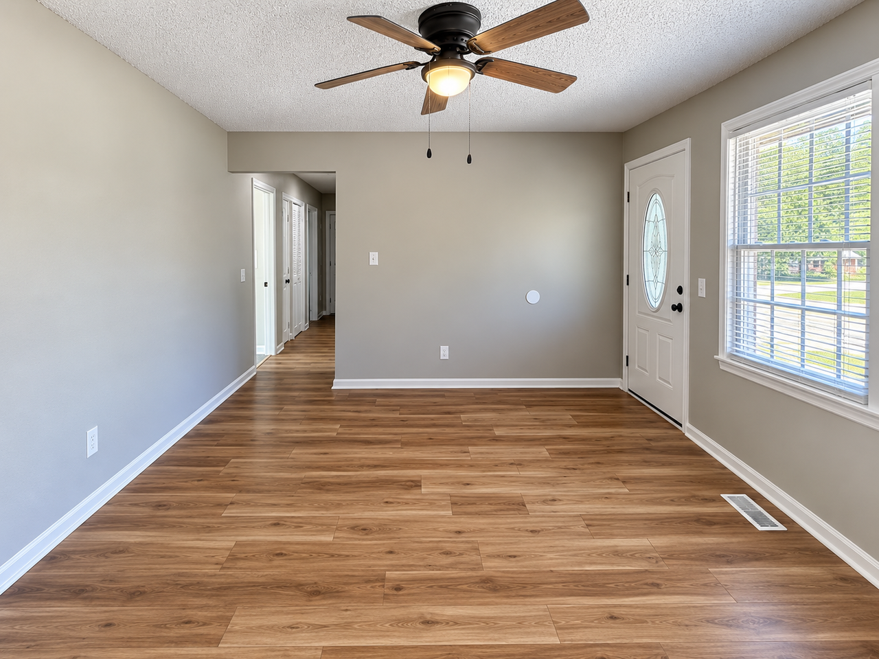 3728 Baywater Dr - Photo 5 of 18