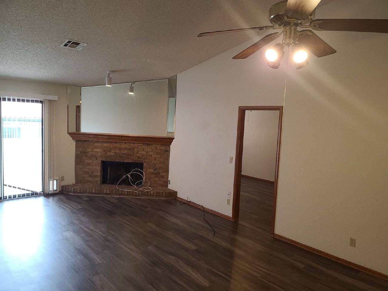 328 Caracas Dr - Photo 2 of 11