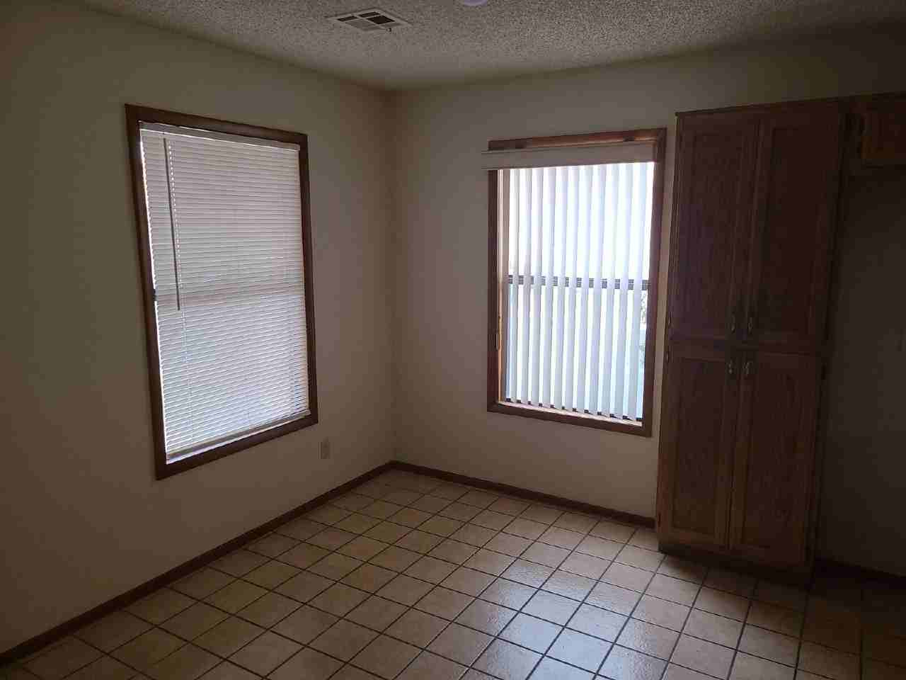 328 Caracas Dr - Photo 6 of 11