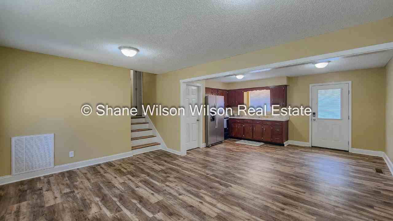 103 Laurelwood Cir - Photo 7 of 22
