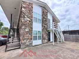 featured image of 3969 Southlawn Ave Apt 2 #Apt 2