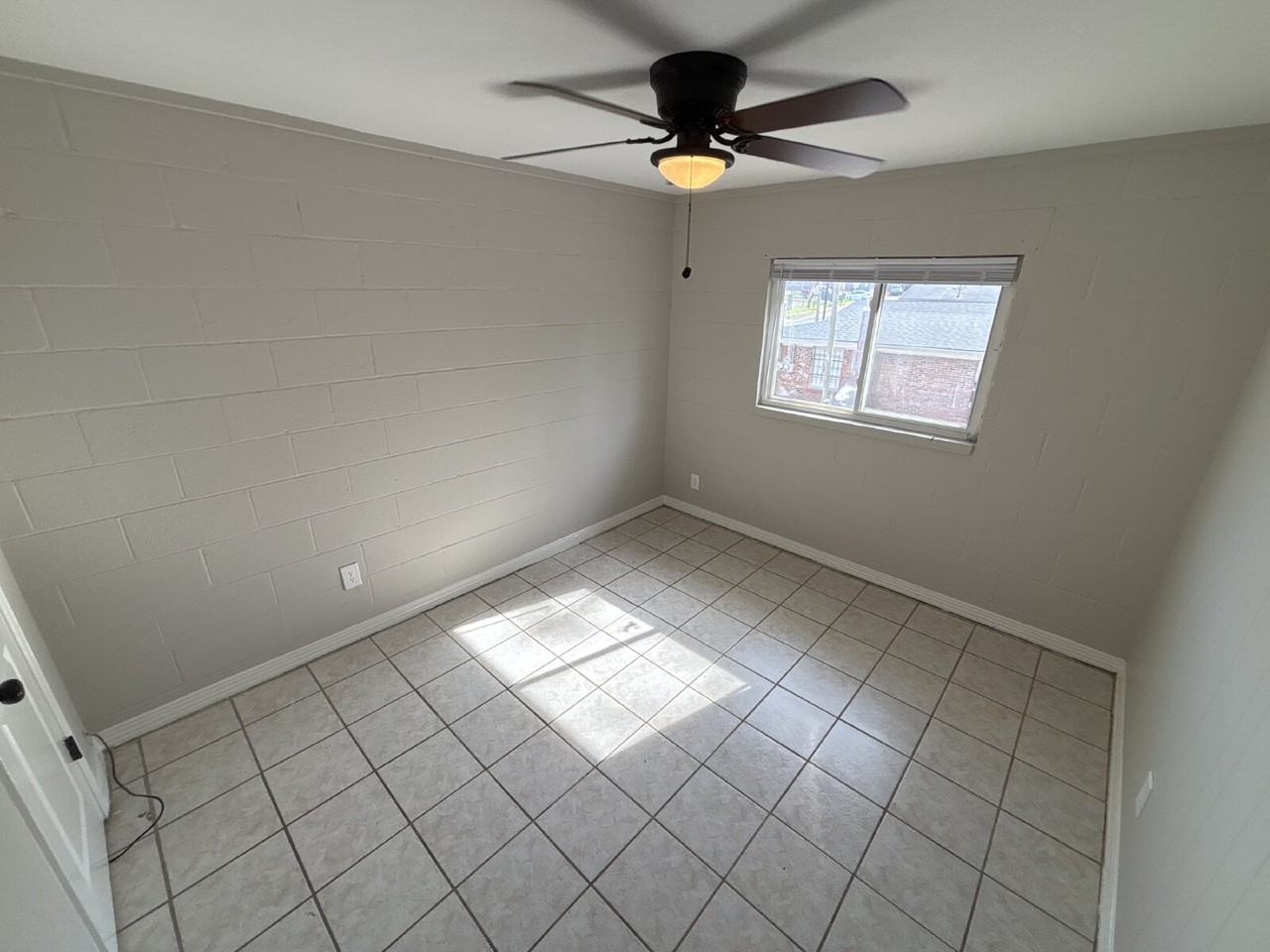 2150 Saxon St #C - Photo 3 of 7