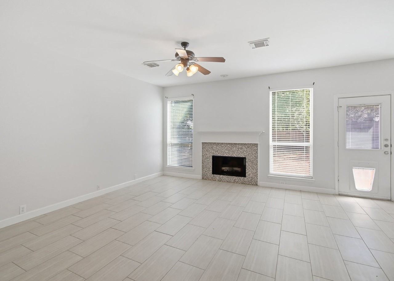 4520 Union Creek Dr - Photo 3 of 34