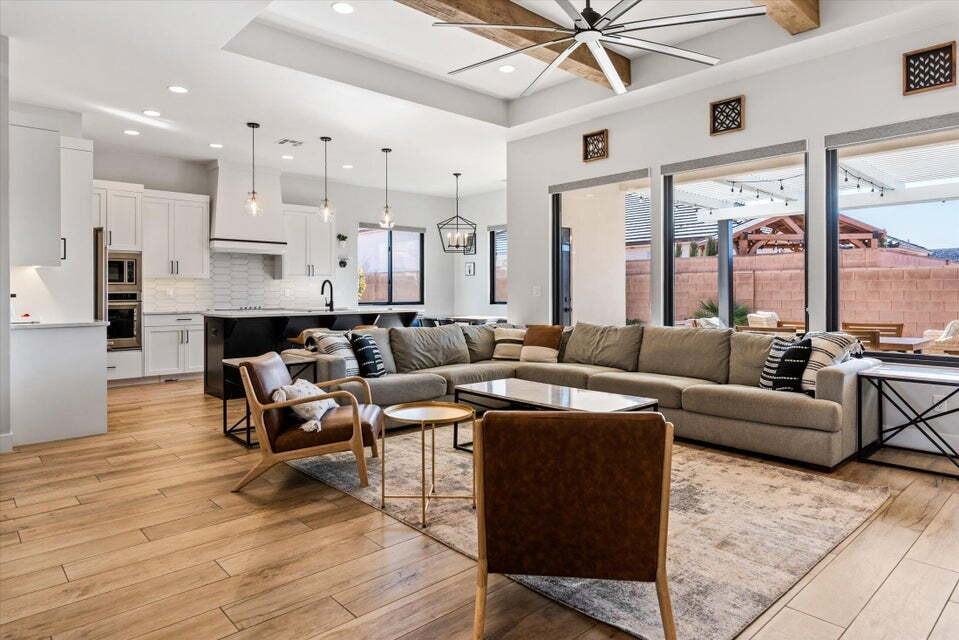 3711 W 2870 S - Photo 6 of 17