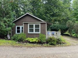 featured image of 11 River Rd