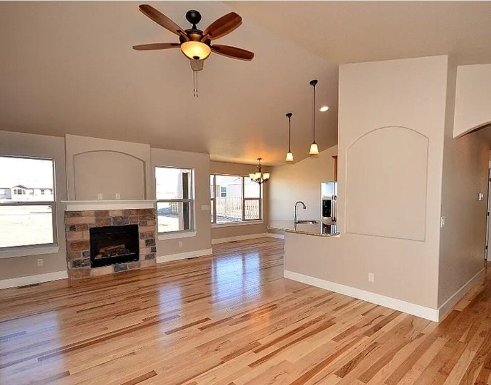 4202 White Deer Ln - Photo 2 of 5