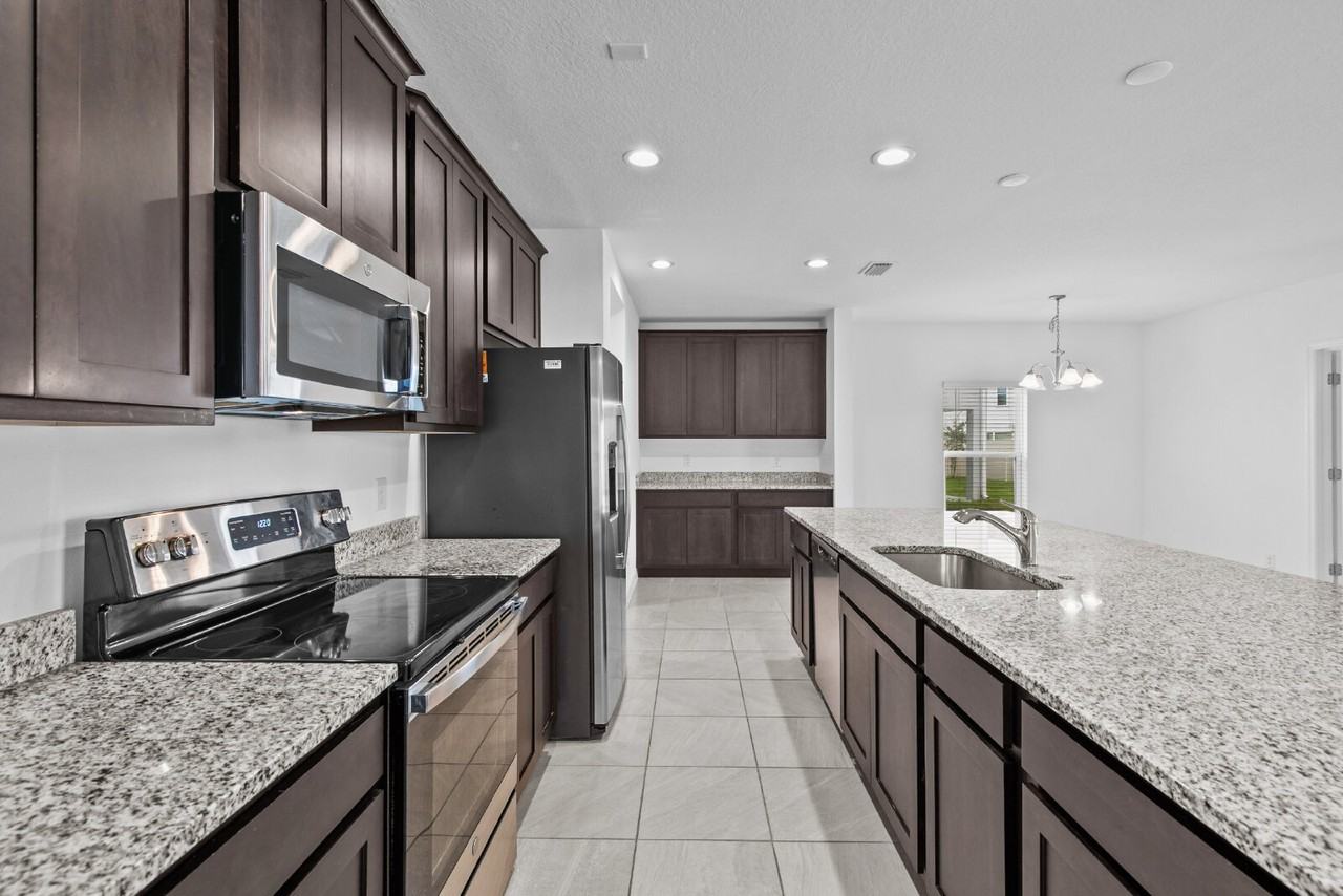 5029 Blue Hammock Ct - Photo 3 of 28