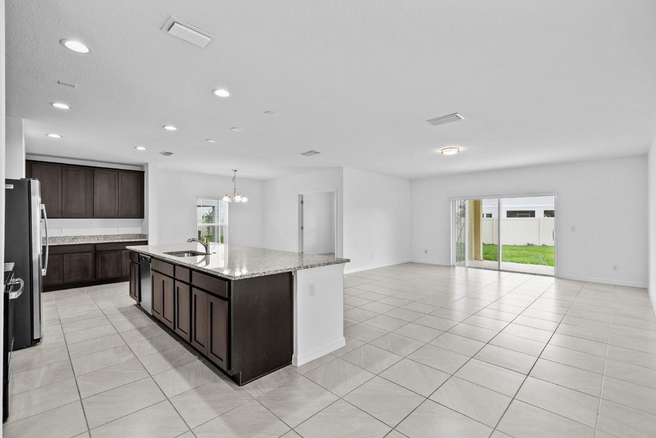 5029 Blue Hammock Ct - Photo 6 of 28