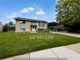 featured image of 626 W Ivy Dr