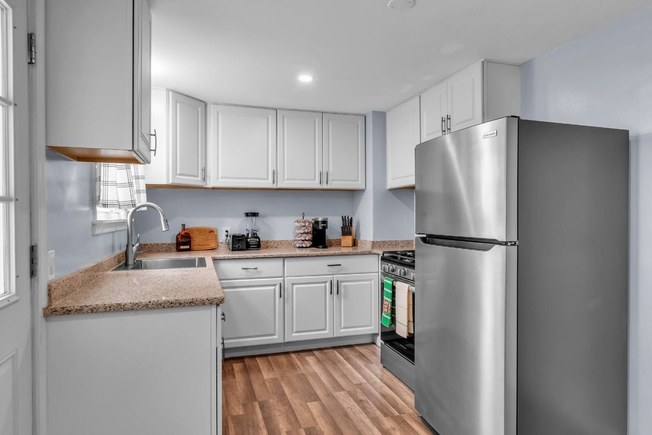162 Southgate Rd - Photo 5 of 21