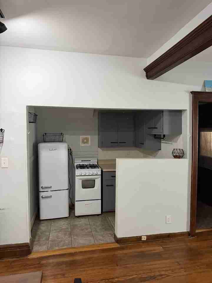 179 Norwood Ave - Photo 4 of 5