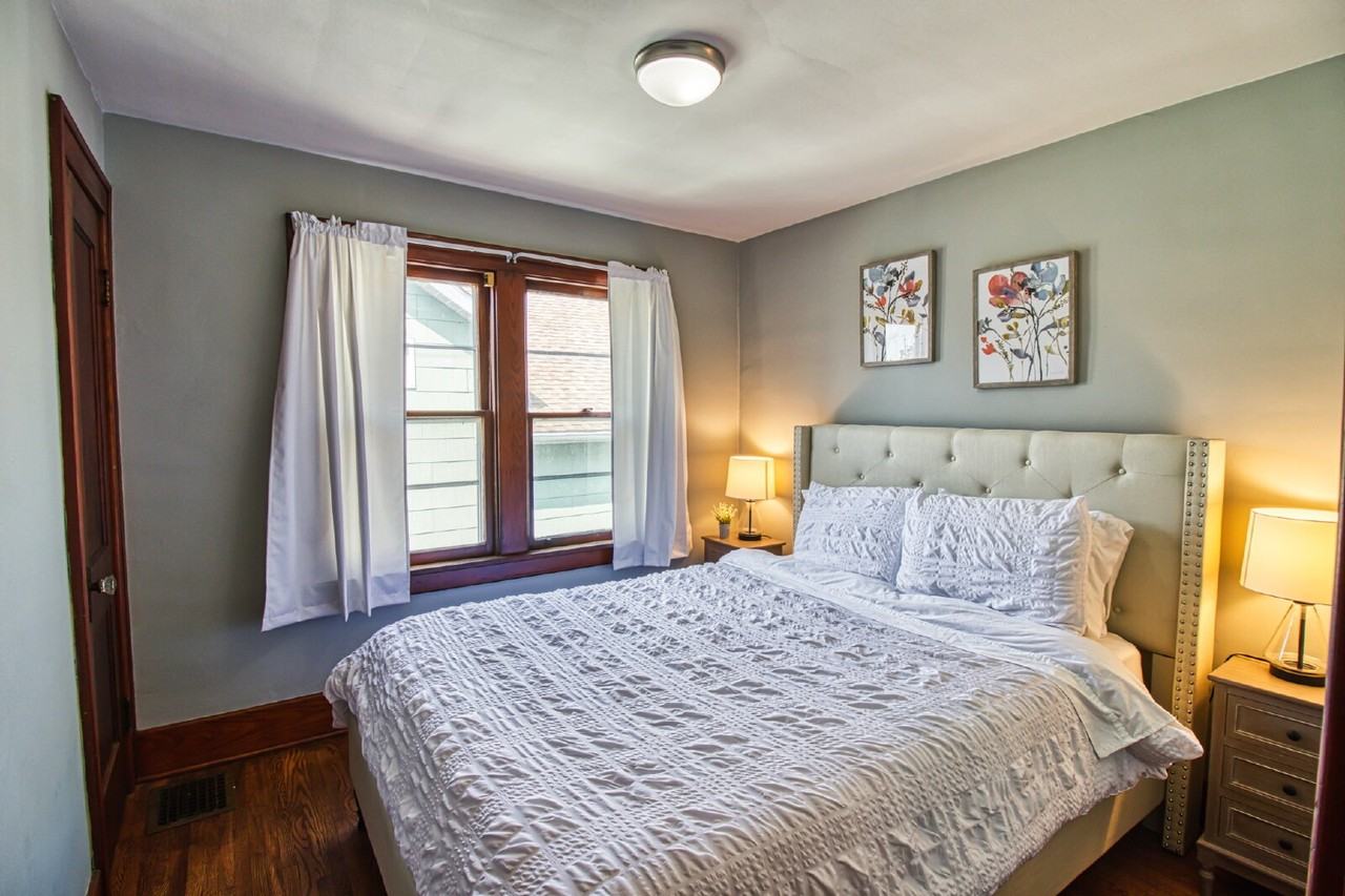 237 W Girard Blvd - Photo 6 of 18