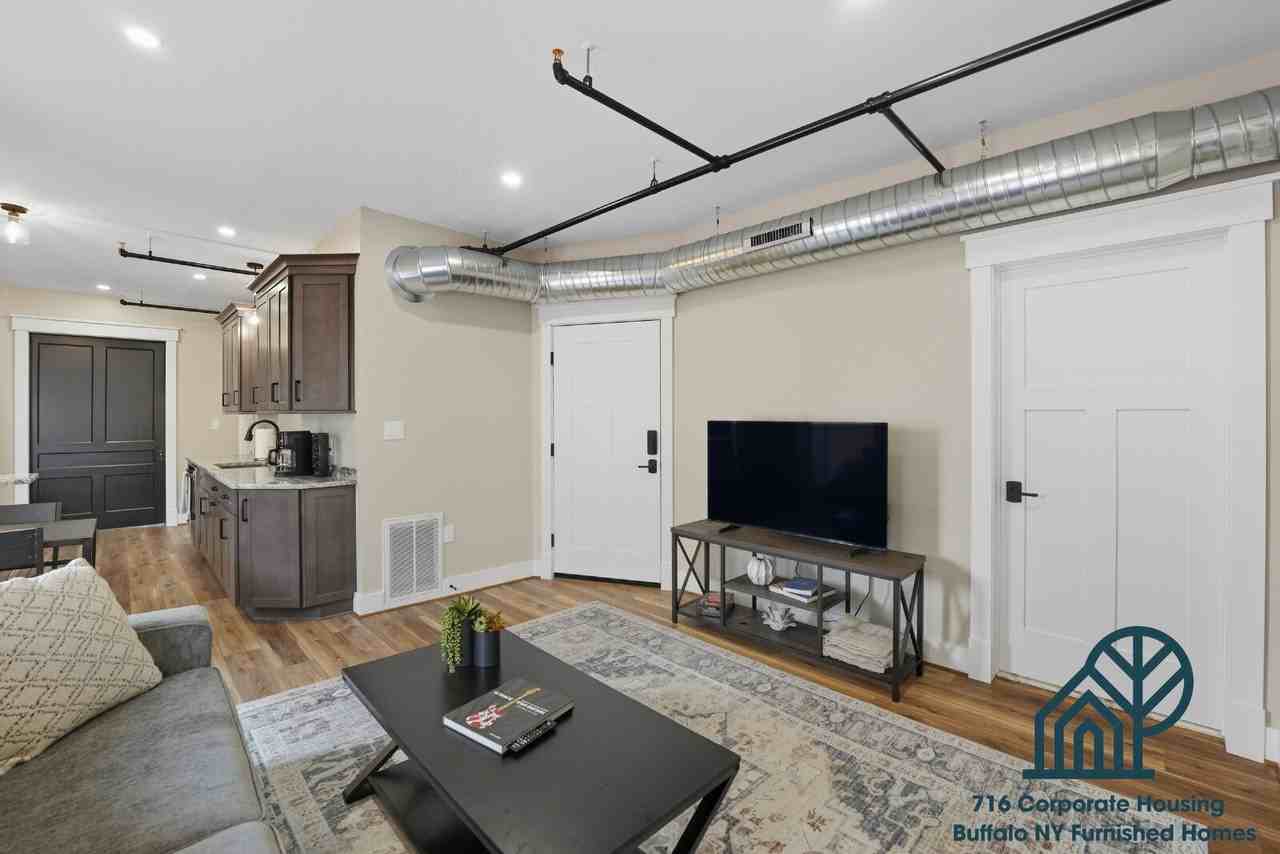 367 Connecticut St #2 - Photo 3 of 23