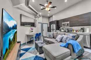 44 E Utica St #3B - Photo 1 of 1