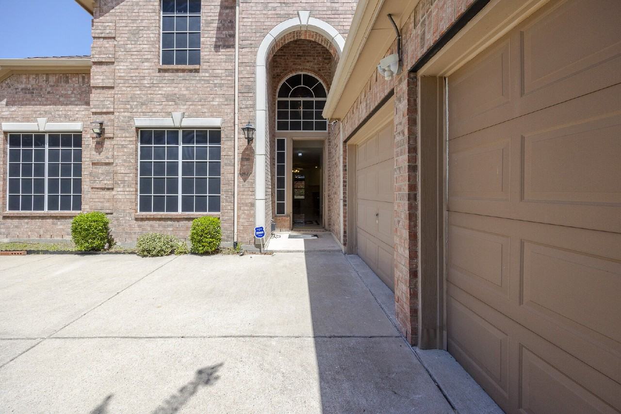10002 River Bend Dr - Photo 7 of 44
