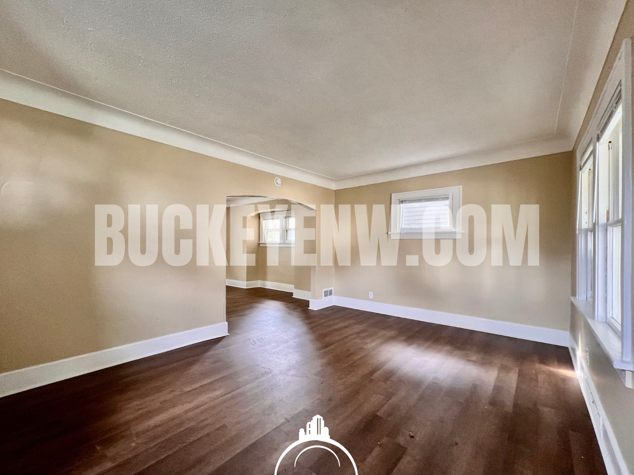 531 Shasta Dr - Photo 2 of 10
