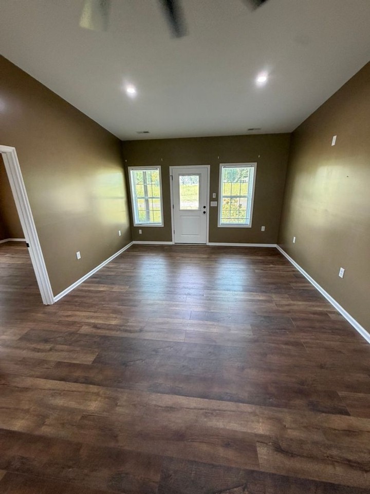 516 County Road 329 - Photo 5 of 15