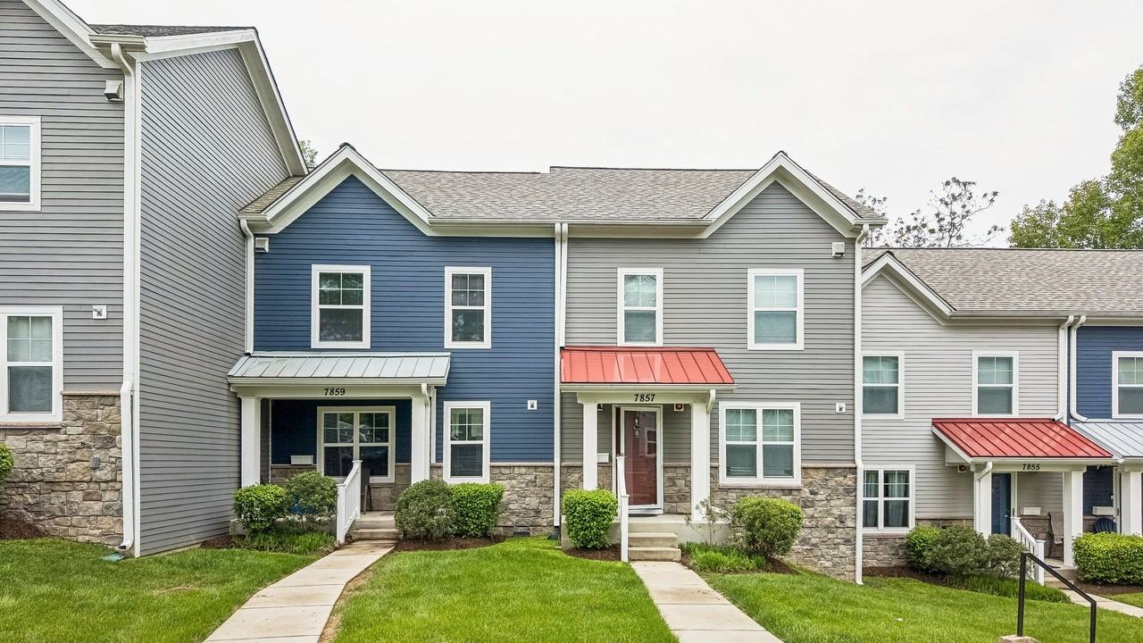 Scotland Townhomes - Photo 7 of 18