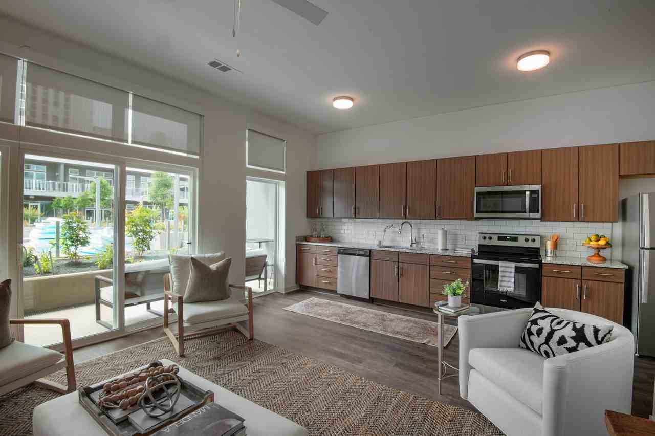 20 Midtown - Photo 4 of 6