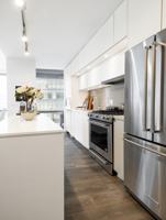 featured image of 1800 N Lynn St
