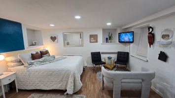 featured image of 6142 N 8th St #A