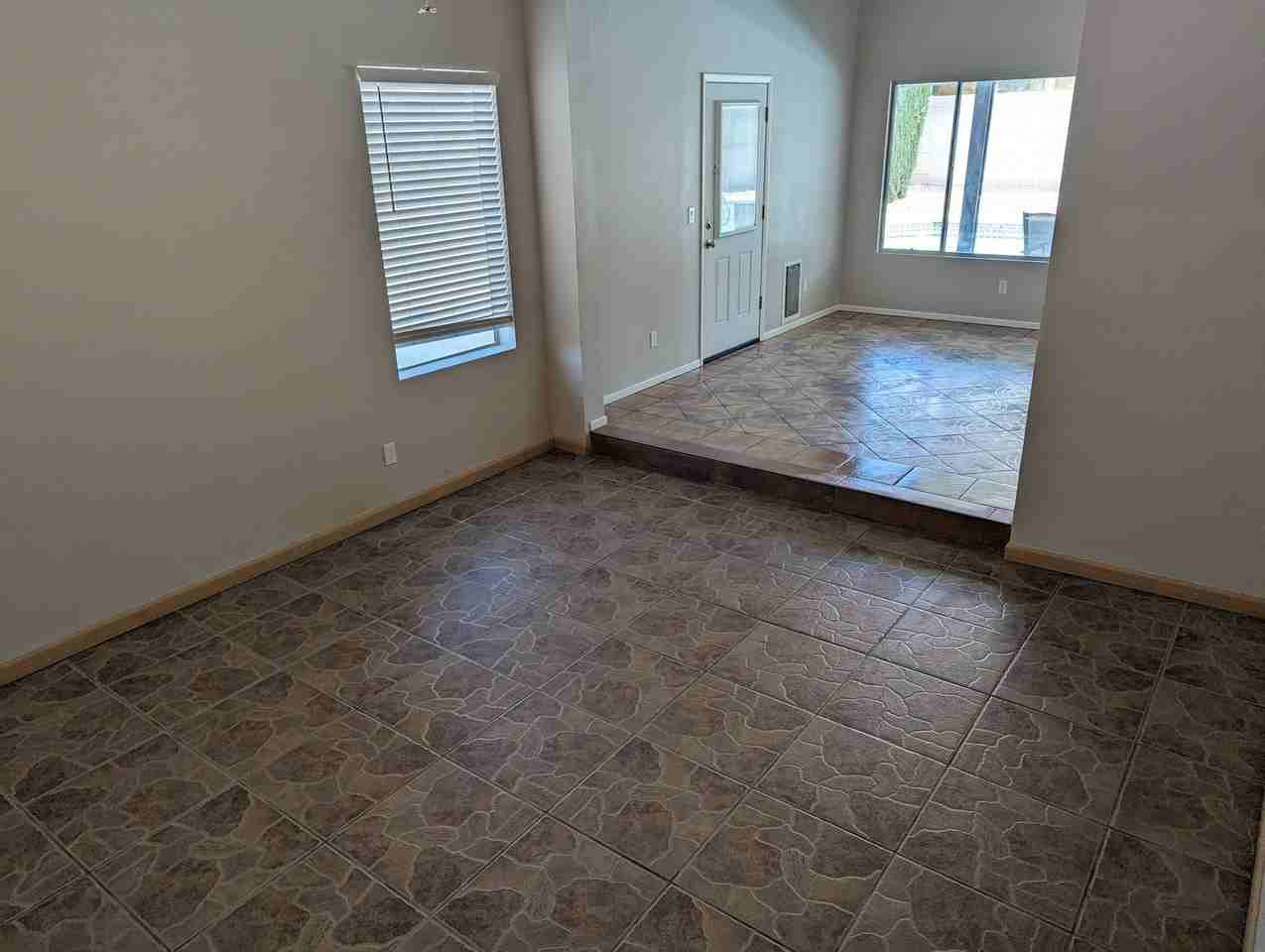6768 Shelter Ln - Photo 3 of 38