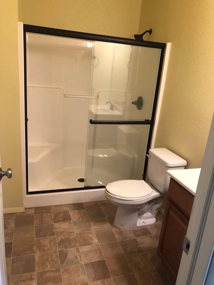 1125 Person St - Photo 3 of 6