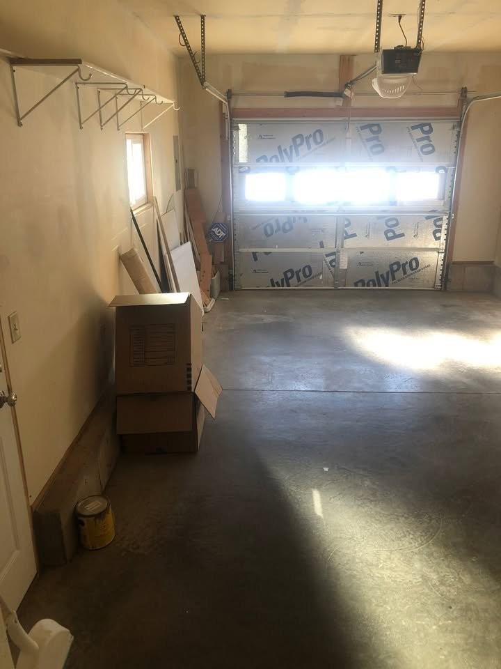 1125 Person St - Photo 5 of 6