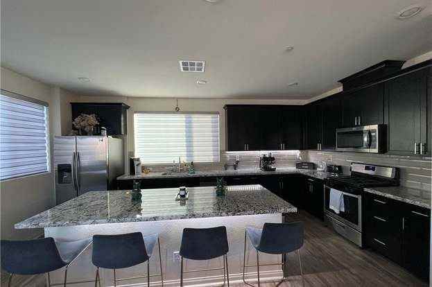 18441 W Montage Ln #2 - Photo 2 of 4