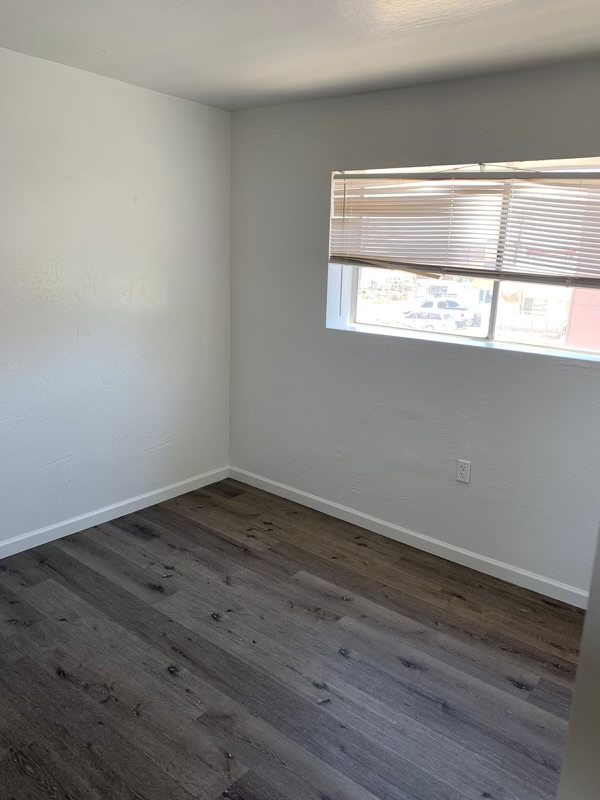190 W Alamo St #A - Photo 5 of 9