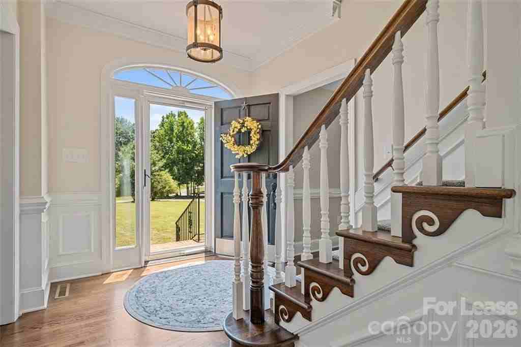 6135 Highview Rd #B - Photo 2 of 19