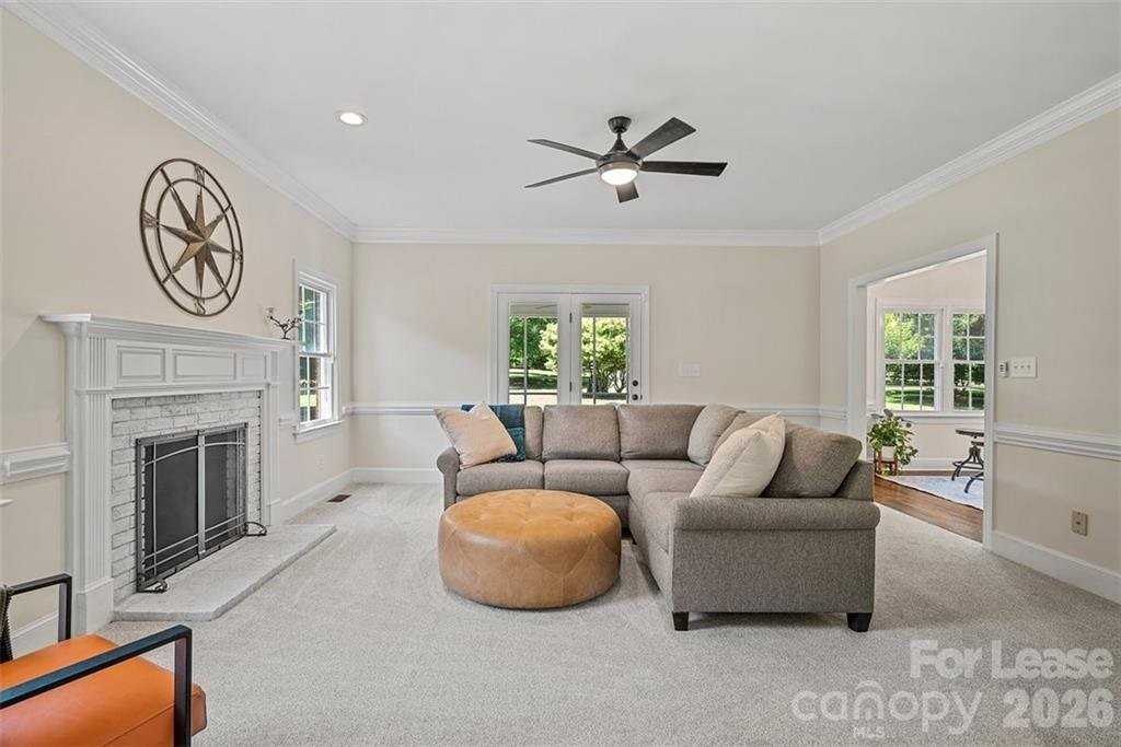 6135 Highview Rd #B - Photo 5 of 19