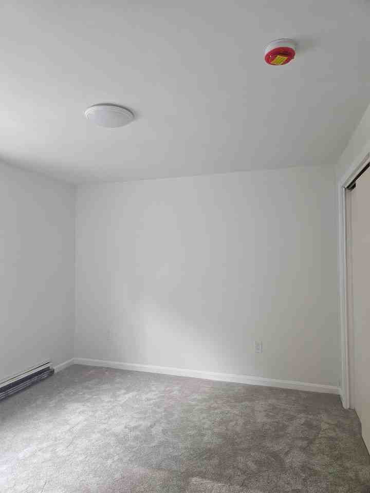 103 Windham Rd #R - Photo 3 of 6