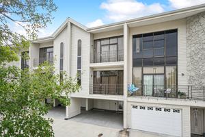 featured image of 127 La #W4
