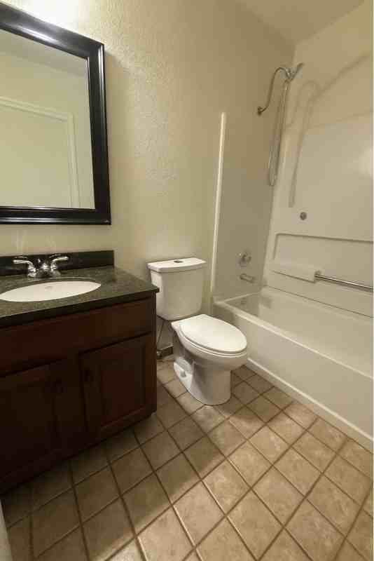 1425 New England Dr - Photo 2 of 17