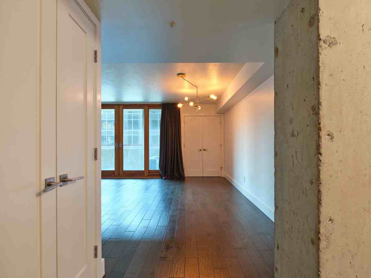 230 E Broadway #406 - Photo 6 of 38
