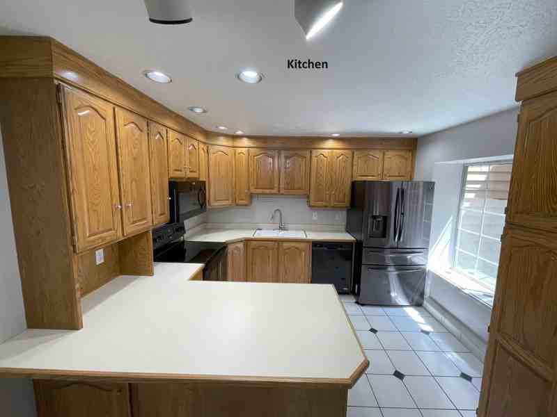 836 E Pond View Way - Photo 4 of 21