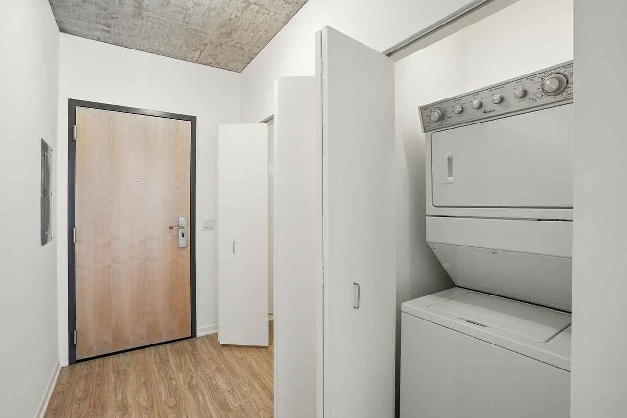 1303 S Wabash Ave - Photo 7 of 14