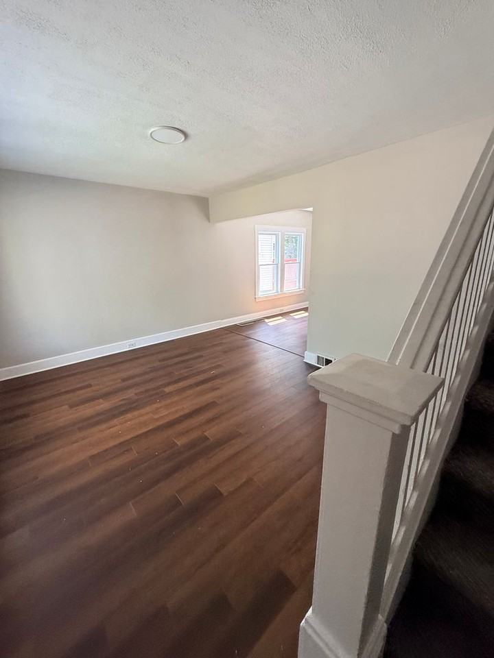 1474 E 175th St - Photo 5 of 5