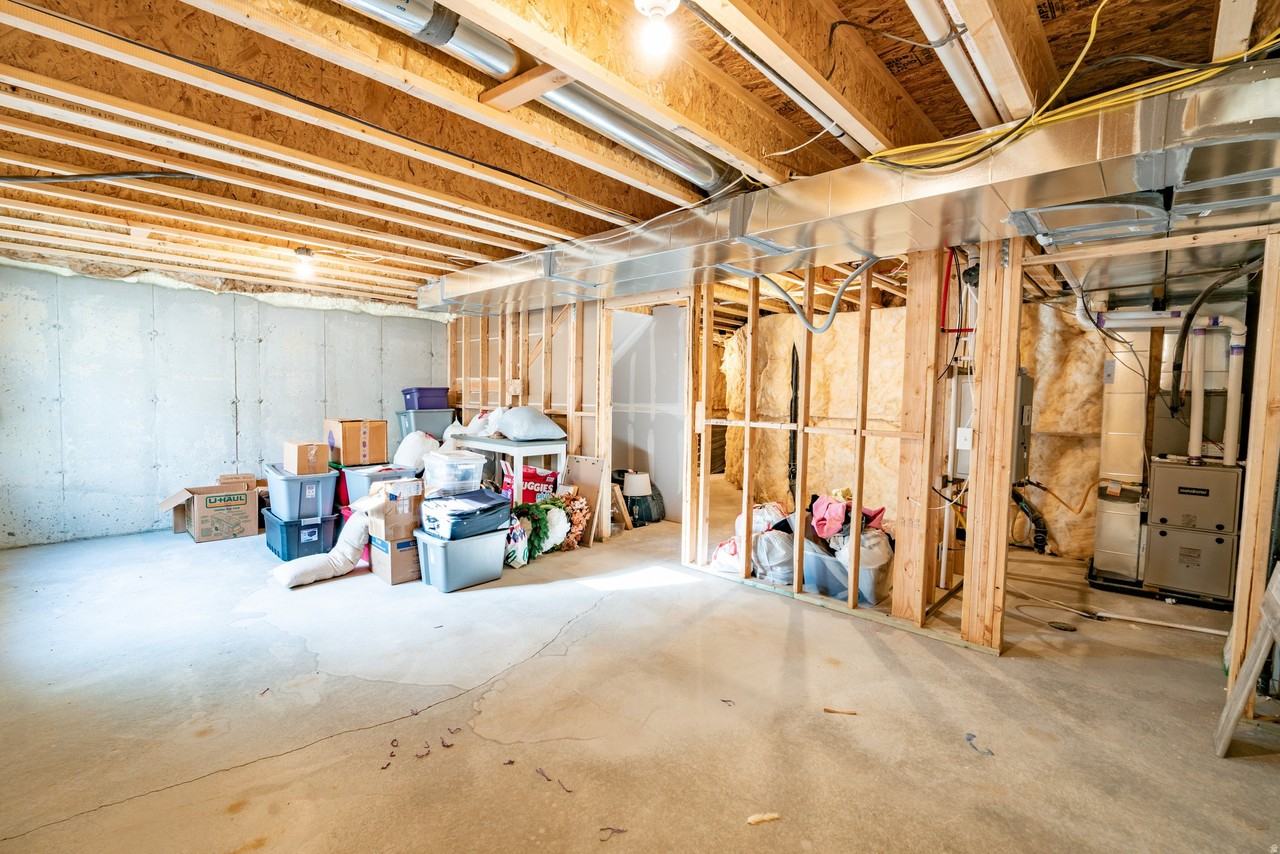 4881 S Heartwood Rd - Photo 5 of 17