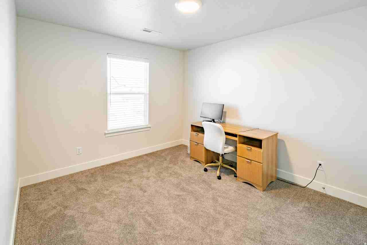 4881 S Heartwood Rd - Photo 6 of 17