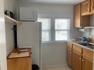 1118 E Samuel Ave #2 - Photo 3 of 7