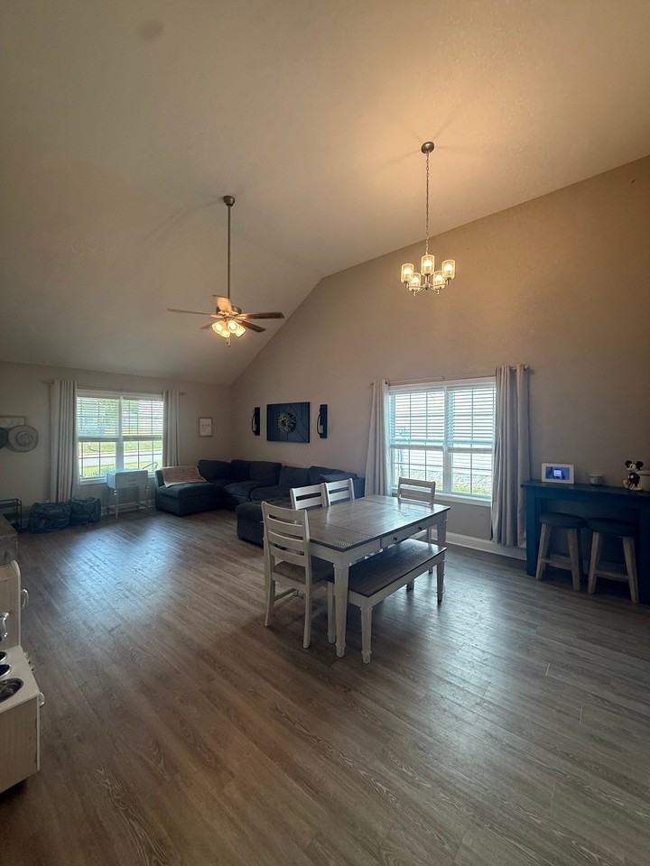 874 Lutz Ln - Photo 6 of 21