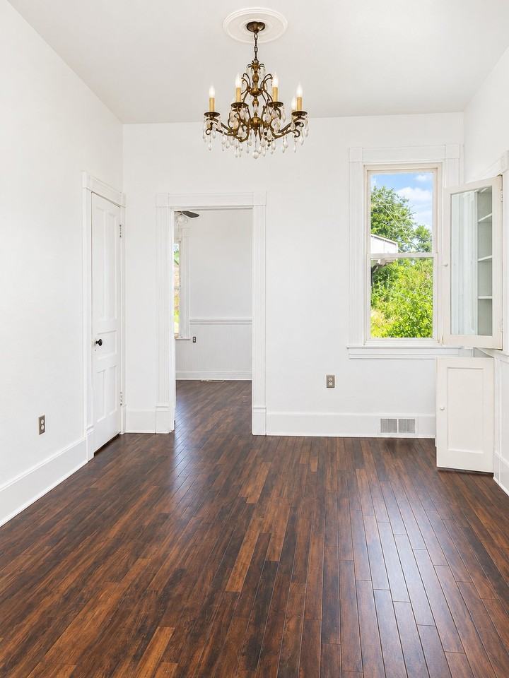 135 Wynoka St - Photo 3 of 12