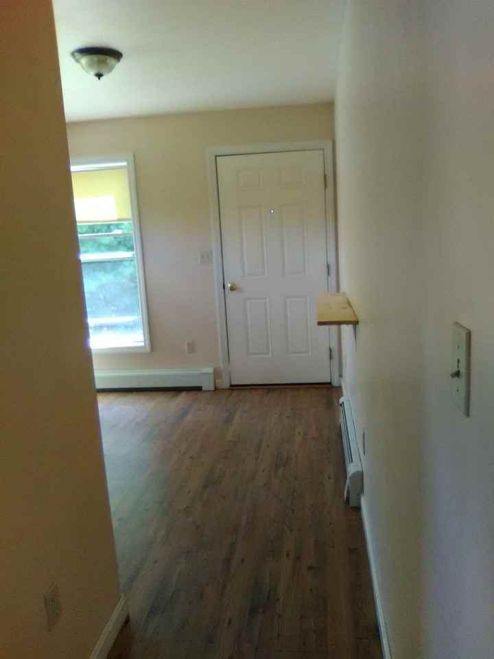 28 Taryn Dr #1 - Photo 5 of 9