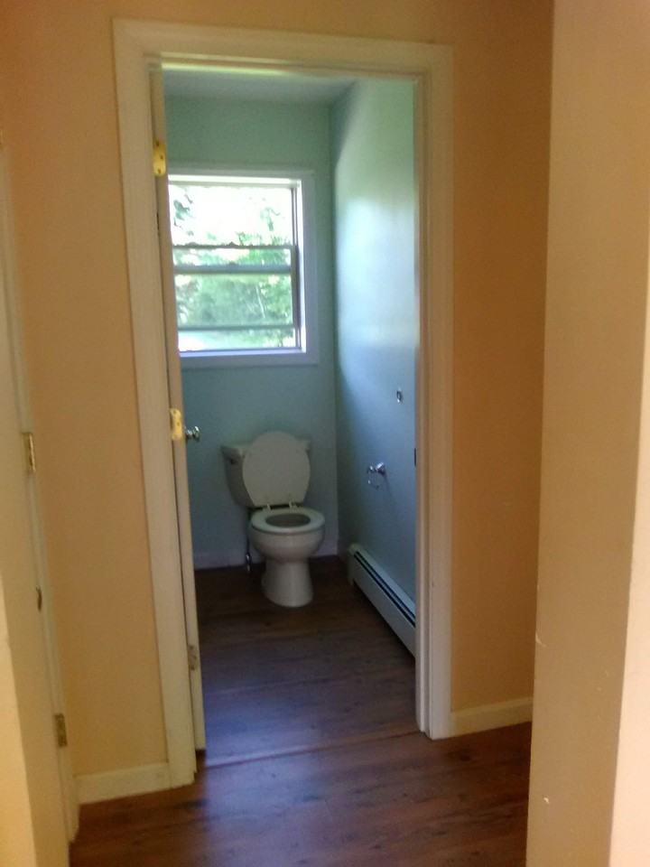 28 Taryn Dr #1 - Photo 7 of 9