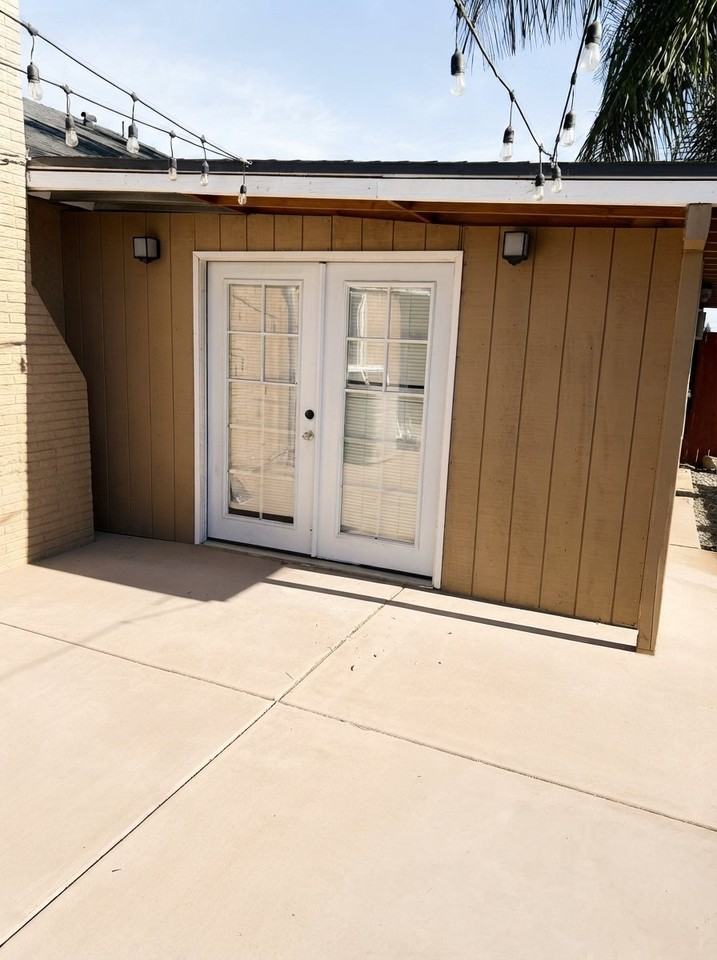1453 Springvale St #2 - Photo 2 of 2