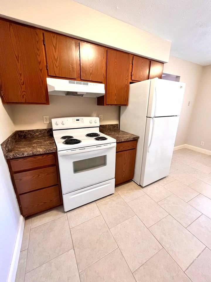 1812 Knox St #17 - Photo 2 of 12