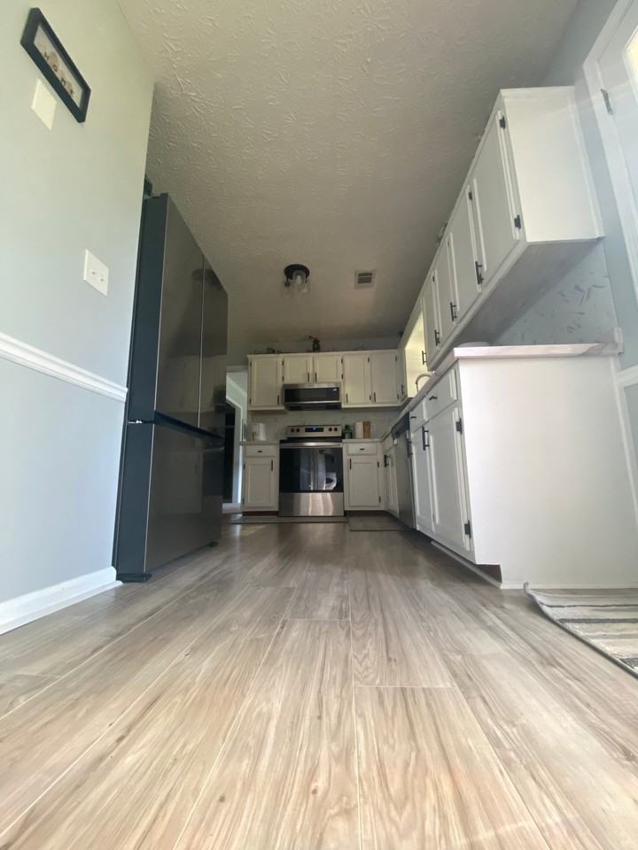 383 Blackberry Cir - Photo 2 of 9